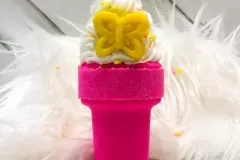 Pink-ice-cream-bath-bomb